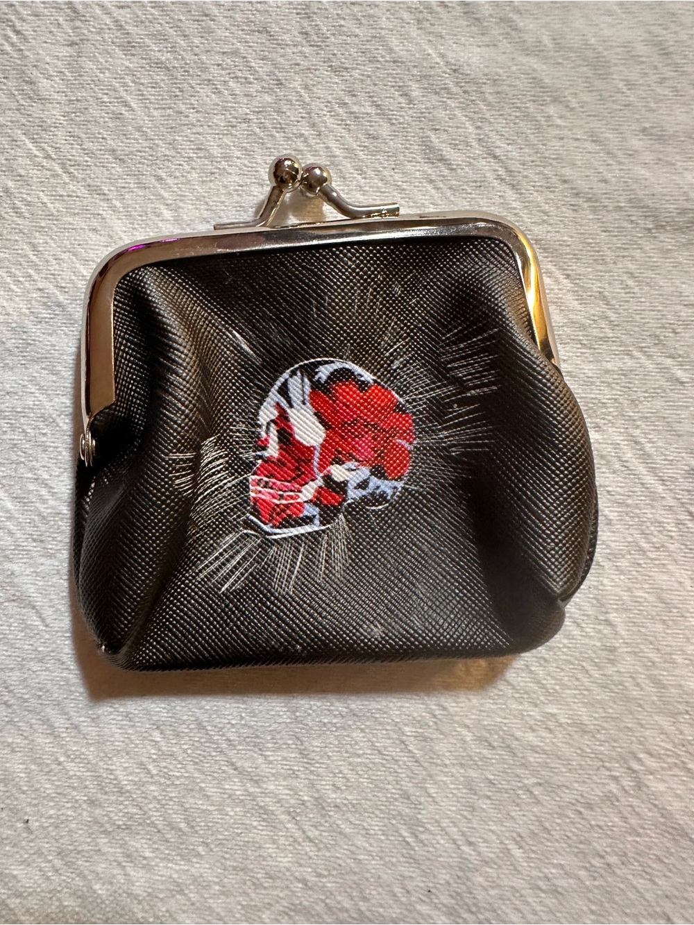 ⭐️ Black Floral Skull Kiss-Lock Coin Purse